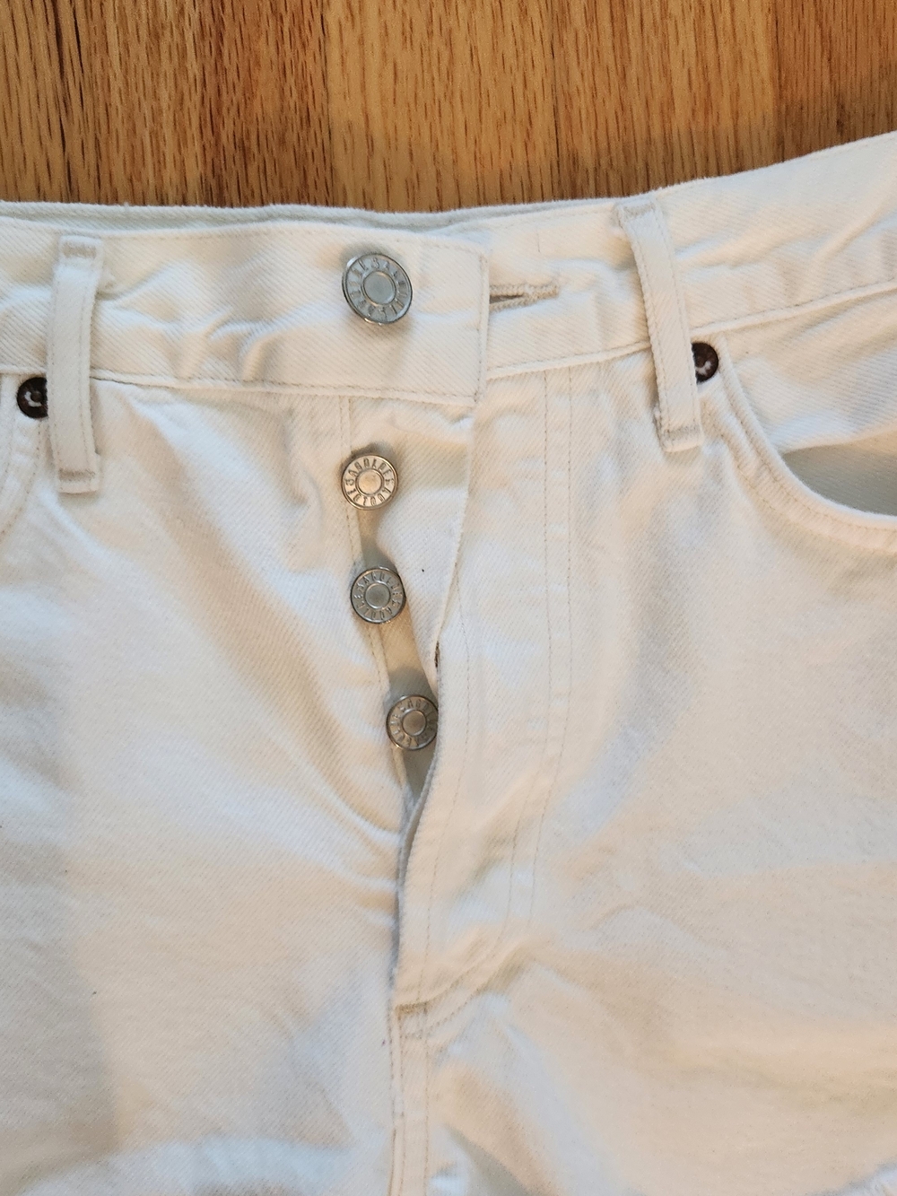 Agolde White Frayed Hem High-Rise Denim Cutoff Shorts - Picture 4 of 9